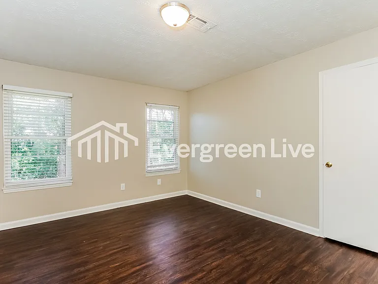 141 Marians Way — Photo 11