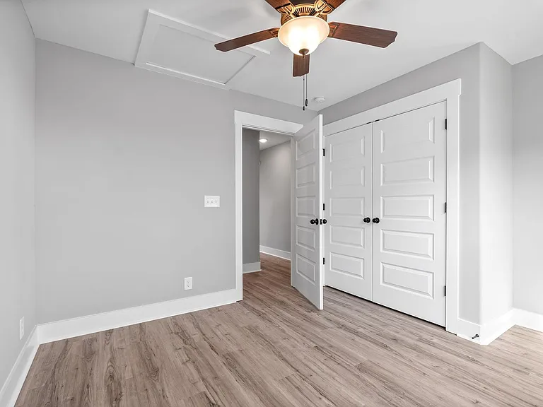 106 Cooper Pl — Photo 23