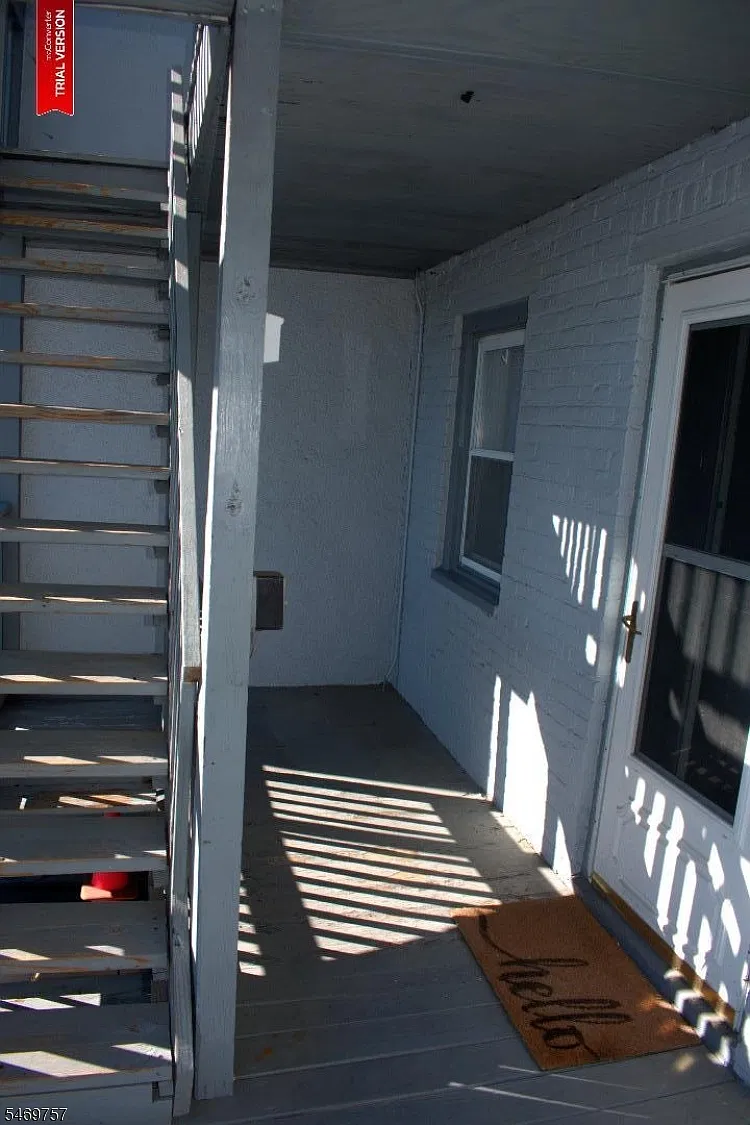 2 bed, 1.0 bath, $2,200 — Photo 4