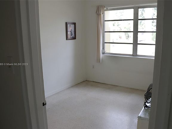 5th image of 1160 NW 128th Ter