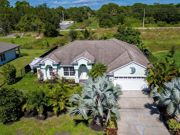 873 SW Tulip Boulevard, Port St Lucie, FL 34953