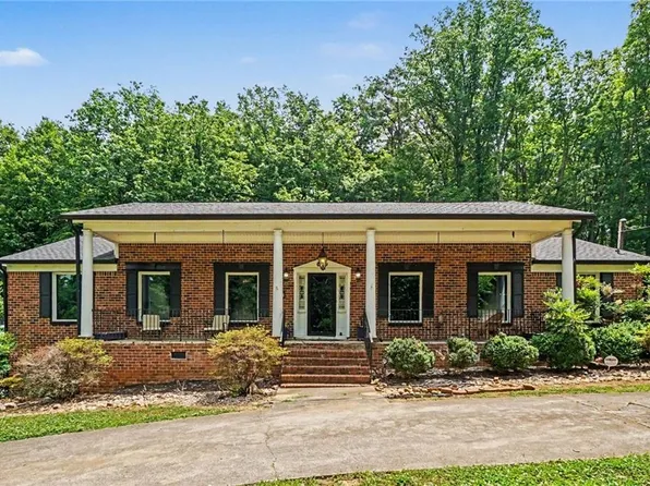 10 Oriole Dr, Cartersville, GA 30121