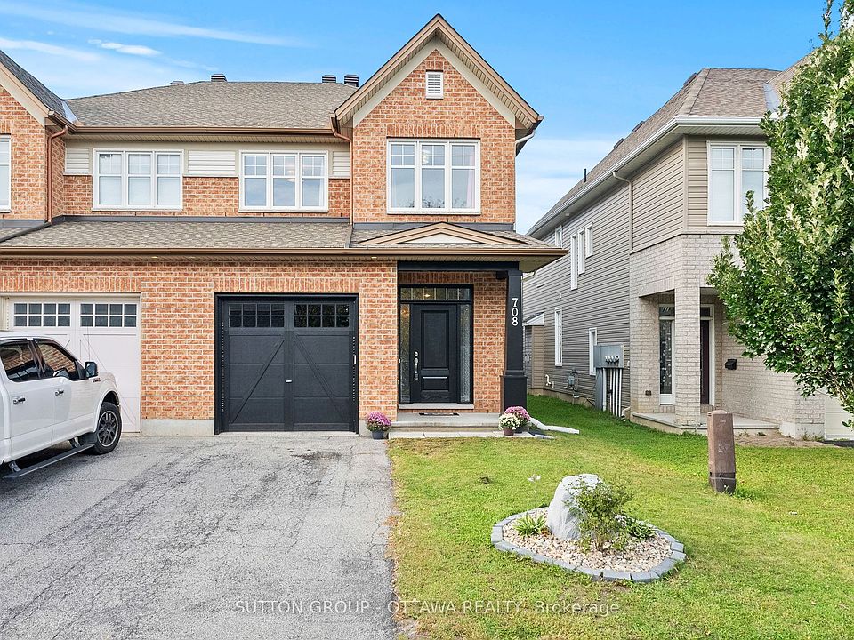 1st image of 708 Hazelnut Cres