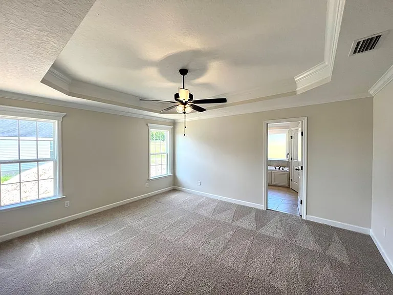 4024 Landings Cir — Photo 5