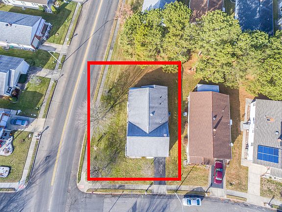 3rd image of 42 Normanton Ct