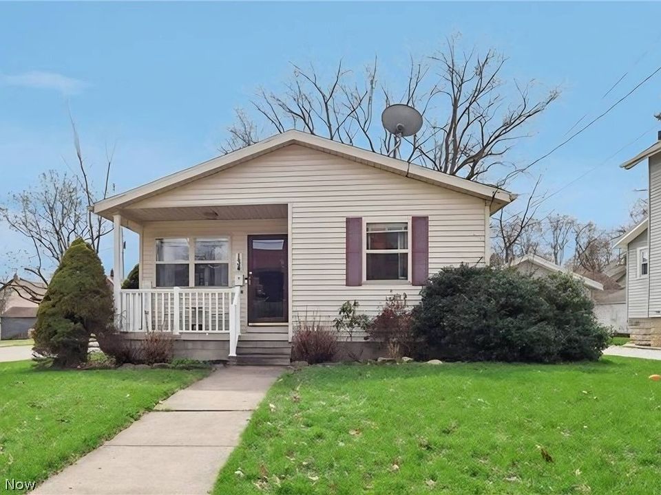 1st image of 134 Hazelwood Ave