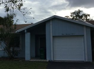 310 Lakewood Cir #C, Margate, FL 33063