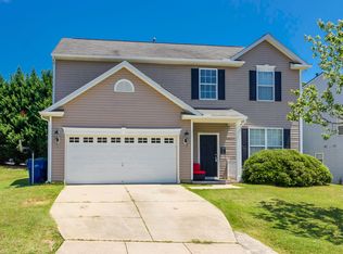 3741 Rivermist Dr, Raleigh, NC 27610