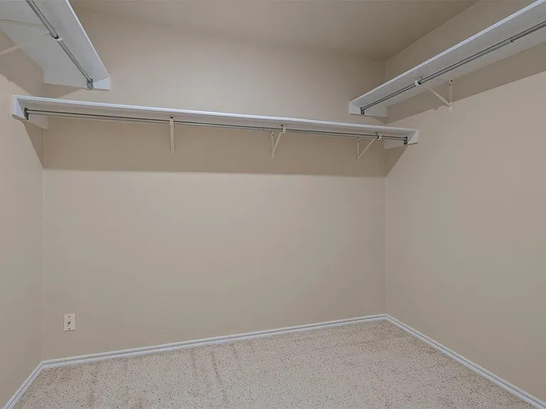 201 Covala Dr — Photo 34