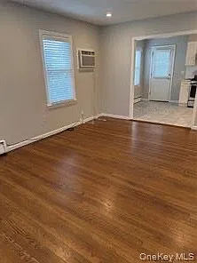 3 bed, 1.0 bath, 1500 sqft, $3,500 — Photo 4