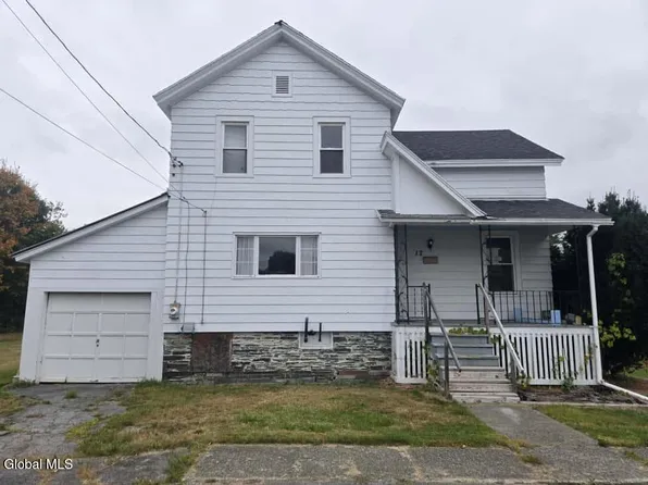 12 West Street, Granville, NY 12832