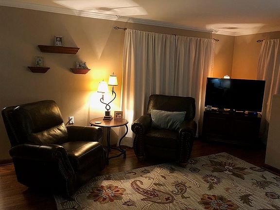 4th image of 511 Pierce Ave