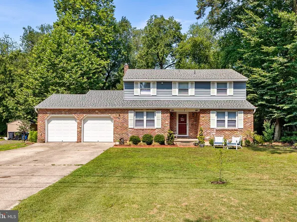 7 W Delaware Trl, Medford, NJ 08055