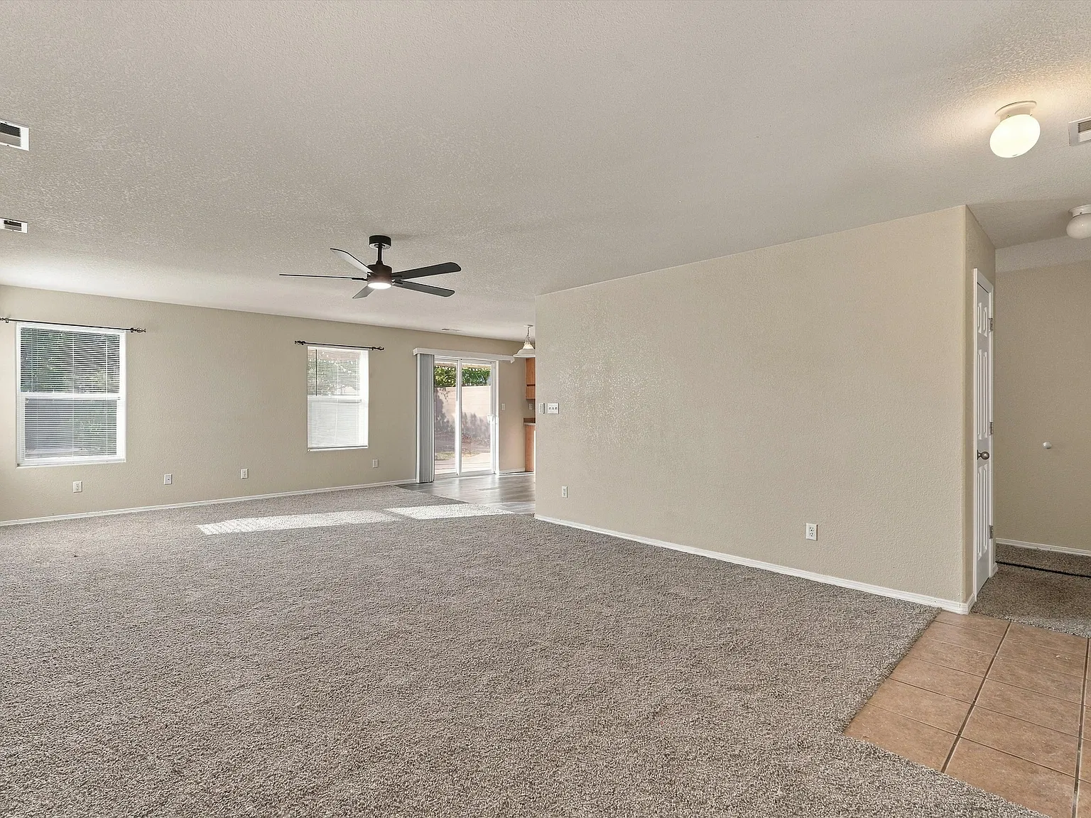 4 bed, 2.5 bath, 2150 sqft, $2,300 — Photo 3