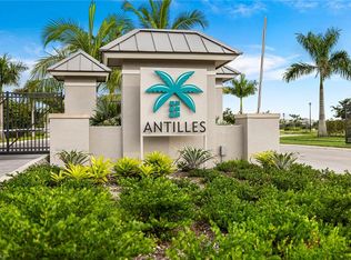 172 Indies Dr E #101, Naples, FL 34114