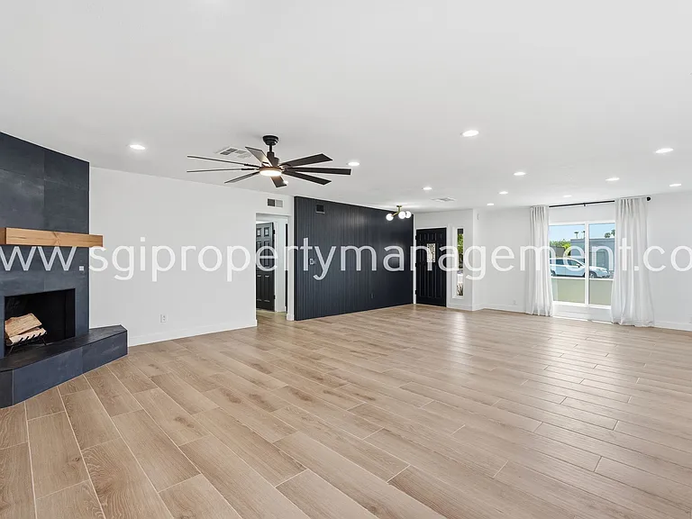 5040 E Columbine Dr — Photo 6