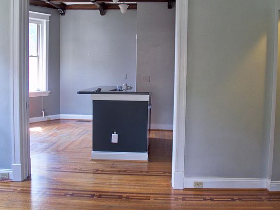 3rd image of 2147 Fulton Ave