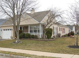 2 Stroud Ct, Toms River, NJ 08757