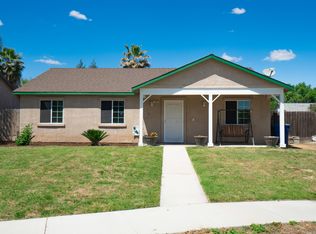 1099 Skyle Ln, Kingsburg, CA
