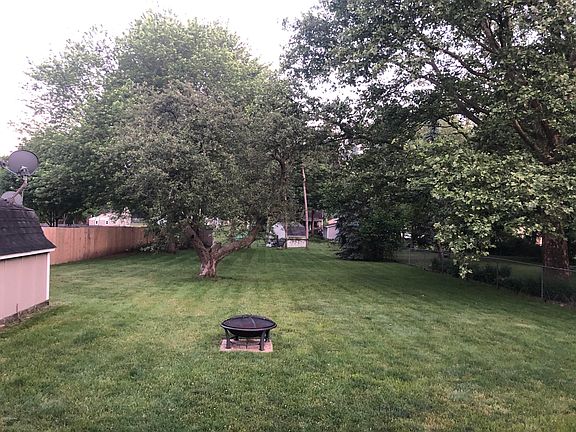 3rd image of 3157 Locke Ave SW