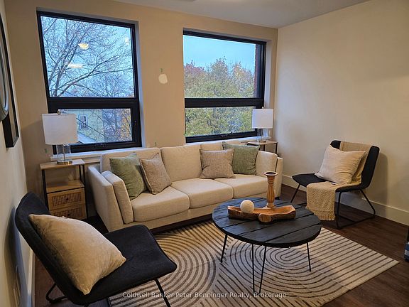 4th image of 604 Queen St S #312