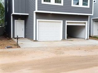 18827 Luminescent Ln, Spring, TX 77379