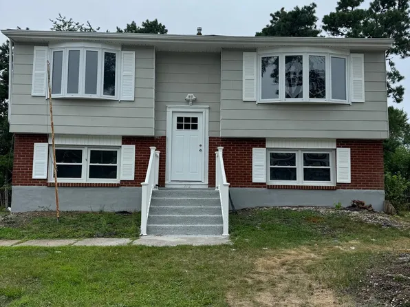 212 Valley Rd, Browns Mills, NJ 08015