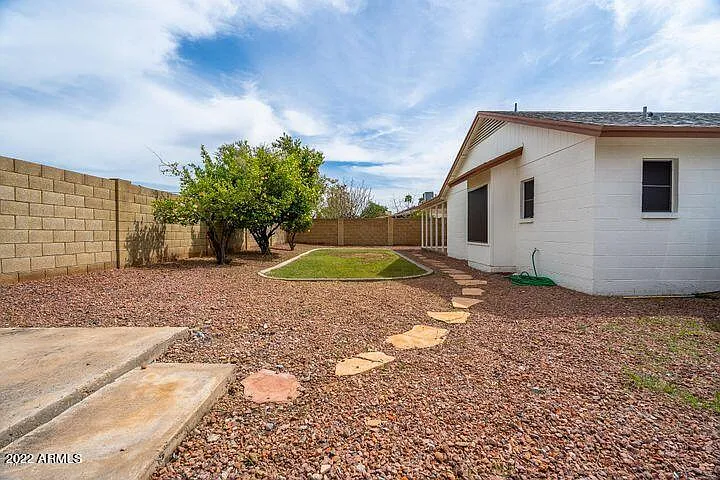 8826 W Diana Ave — Photo 23