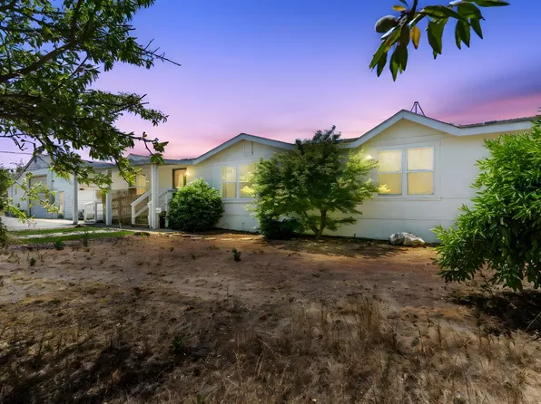 1112 Ladd Rd, Modesto, CA 95356