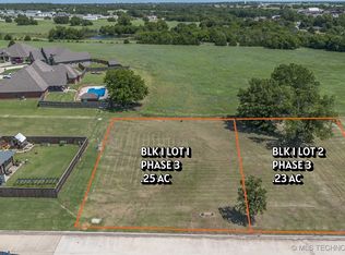 2 Eagle View Dr, Sulphur, OK 73086