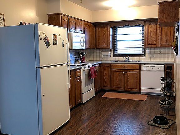 5th image of 3007 State St