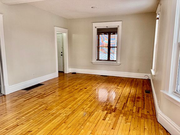 5th image of 1641 Sanford St