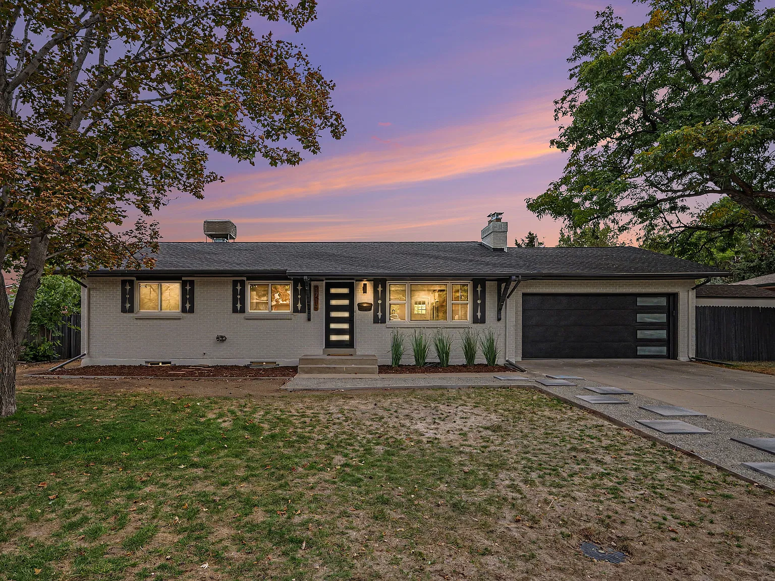 4 bed, 2494 sqft, $5,490 — Photo 1