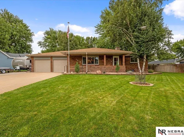 1316 Meadow Ln, York, NE 68467