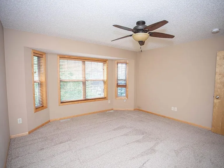 3175 Frontier Dr — Photo 12