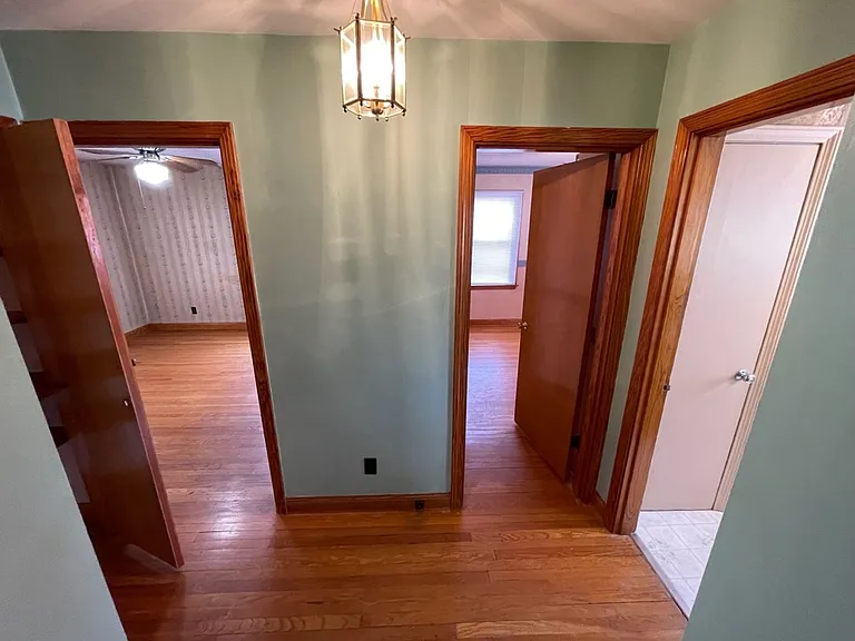 325 Webbmont Cir — Photo 11