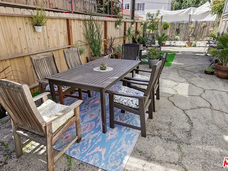 6612 De Longpre Ave #5 — Photo 20