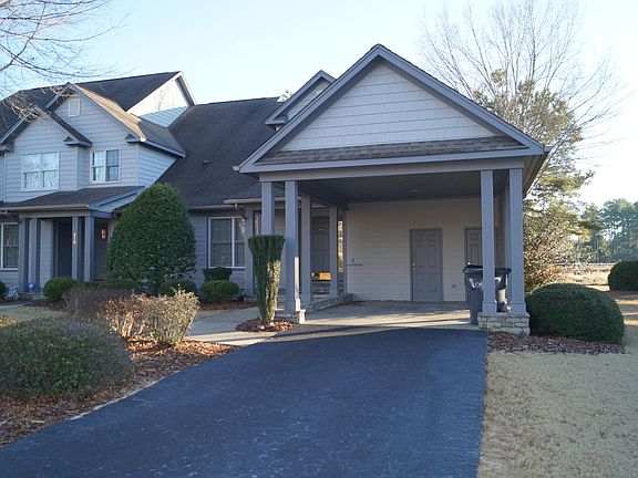1 car carport with parking behind
