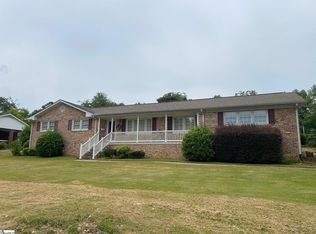 110 Pine Rd, Laurens, SC 29360