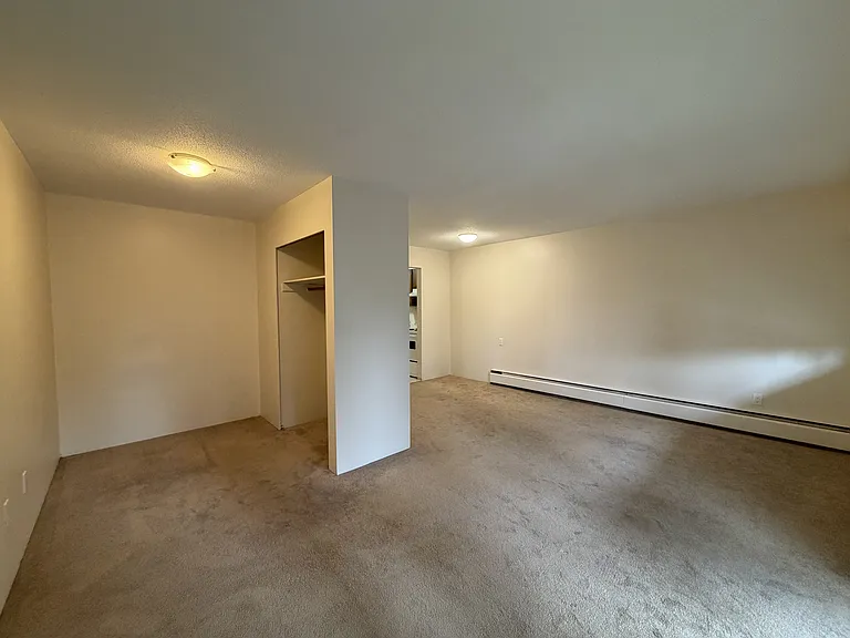 615 Colborne St — Photo 6