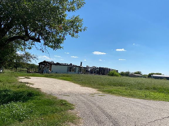 3rd image of 4061 Joe Johnson Dr