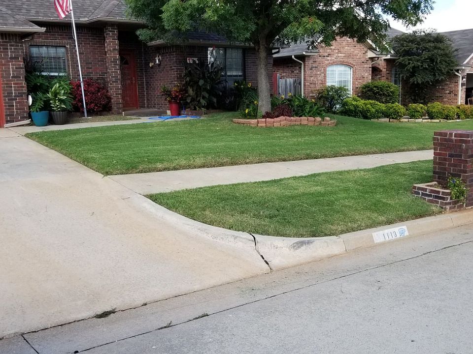 1st image of 1113 SW 132nd Pl