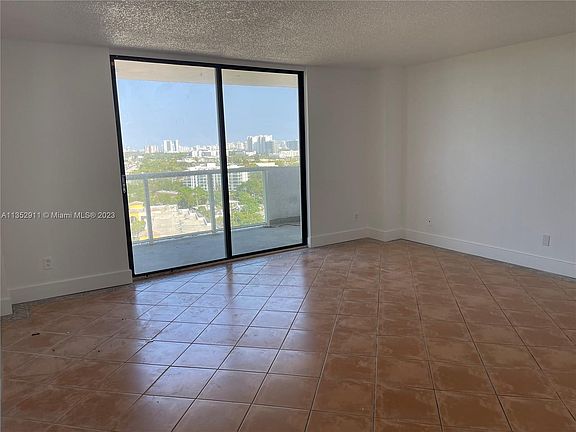 4th image of 13499 Biscayne Blvd APT 1607