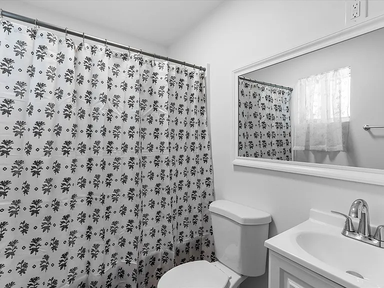 32 Kent Dr — Photo 6