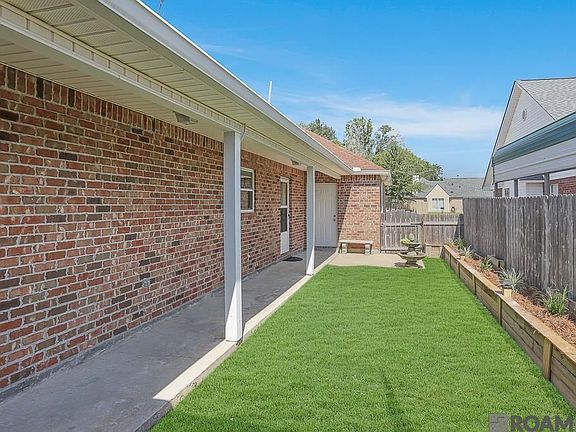 5th image of 17149 N Lake Dr