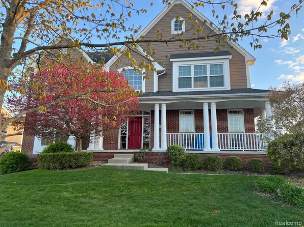 7325 Village Park Blvd, Clarkston, MI 48346