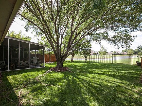 2nd image of 4436 Spanish Oak Cir