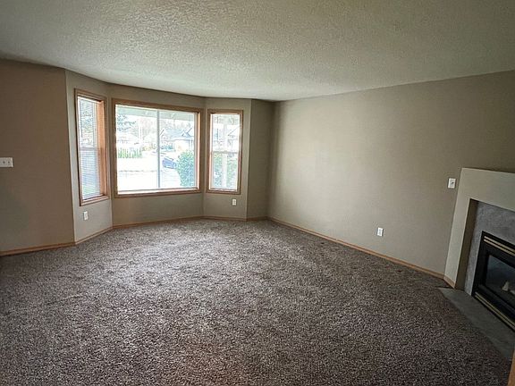 4th image of 6411 NE 77th Pl