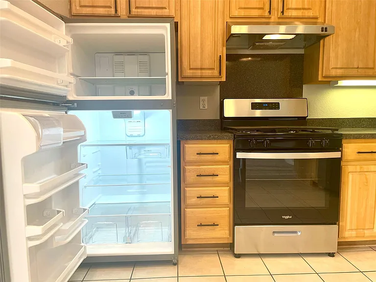 1207 W North Loop Blvd #A — Photo 15