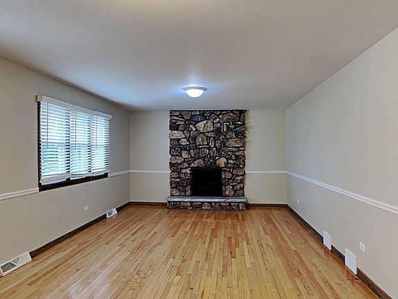 4th image of 15405 Orchid Ct